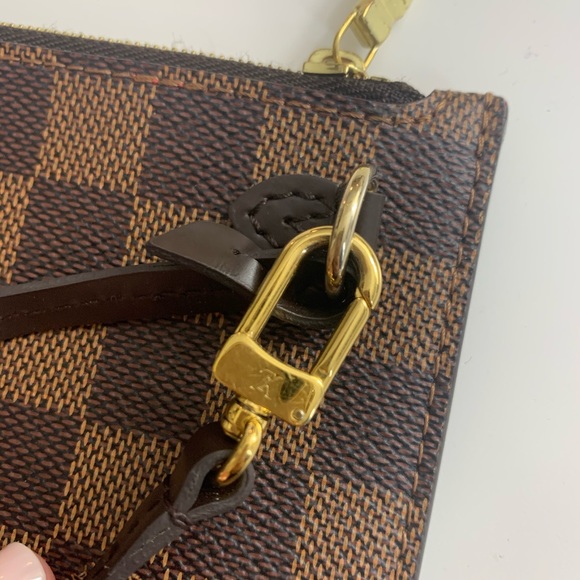 Authentic Neverfull Pouch - Picture 7 of 8